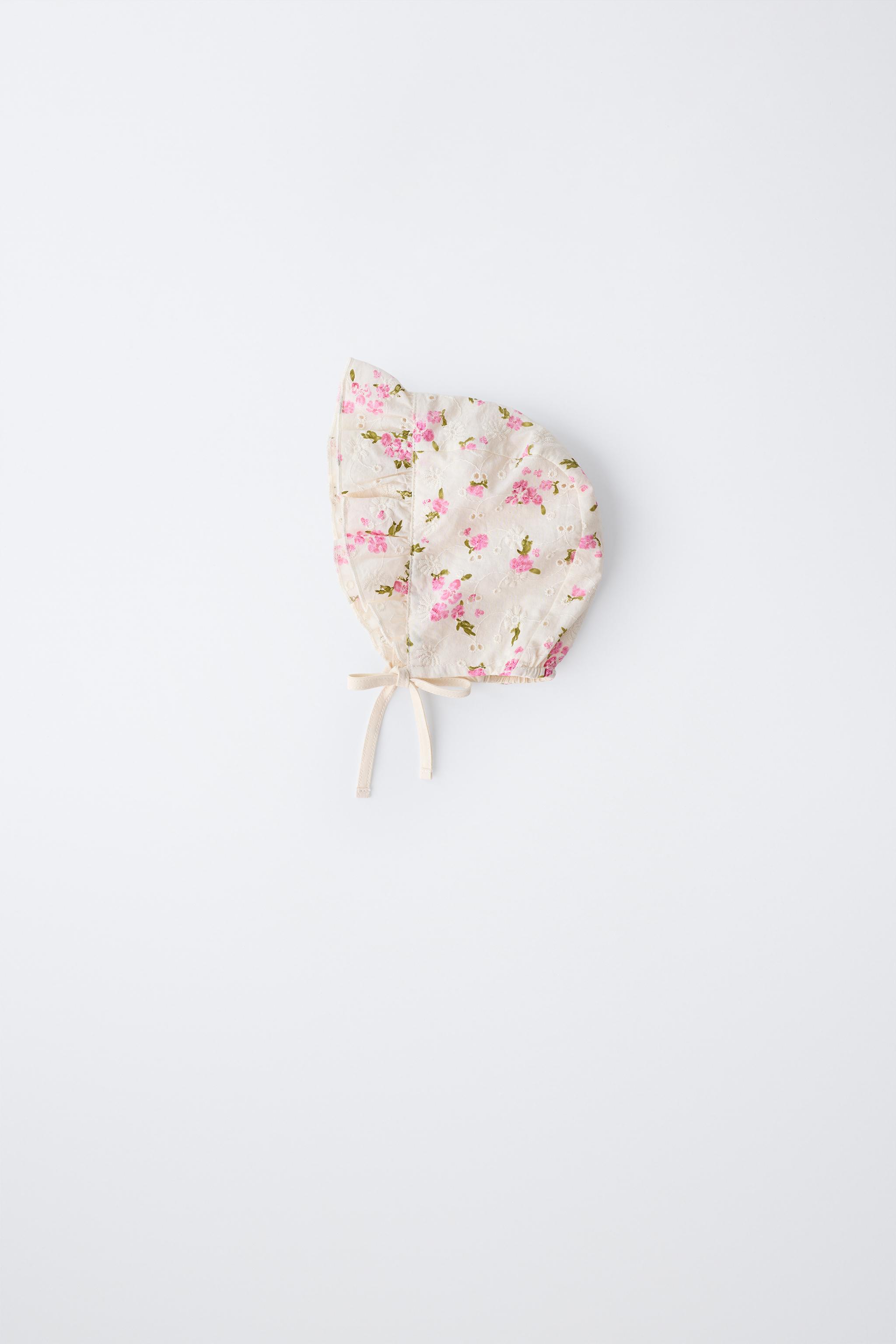 BONNET BRODERIE SUISSE FLEURS